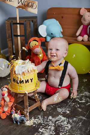 Charlie Cake Smash by Rachel Wilhelm Photography (30)