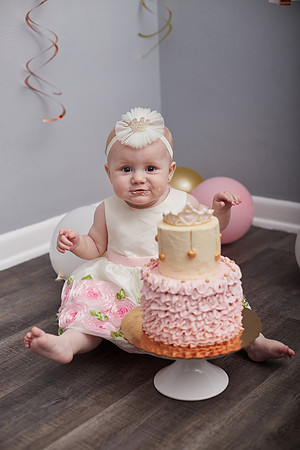 Abigail Cake Smash by Rachel Wilhelm Photography (15)